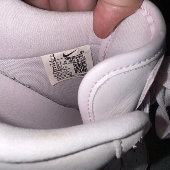 Nike Air Force 1 Premium - Picture 2 of 9